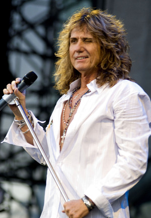 Imagem da notícia: Whitesnake lança primeiro videoclipe do novo disco