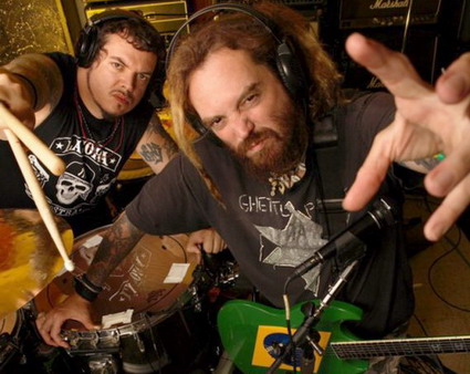 Imagem da notícia: Cavalera Conspiracy abre para Iron Maiden no Morumbi