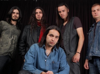 Imagem da notícia: Andragonia: confira o vídeo clipe de “Threshold”